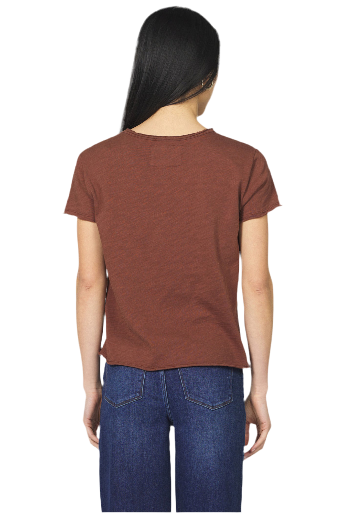 Yanya Tee