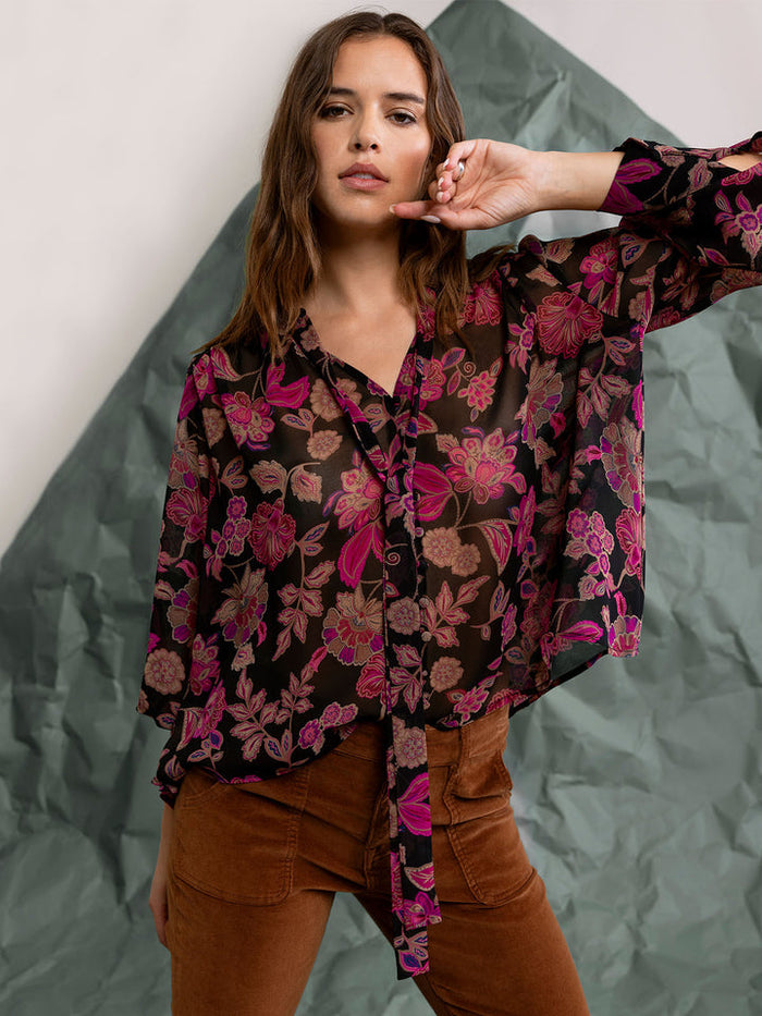 Dazzling Volume Blouse in Cranberry Bloom