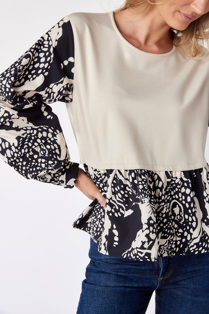 Crosby Asher Top in BW Leopard