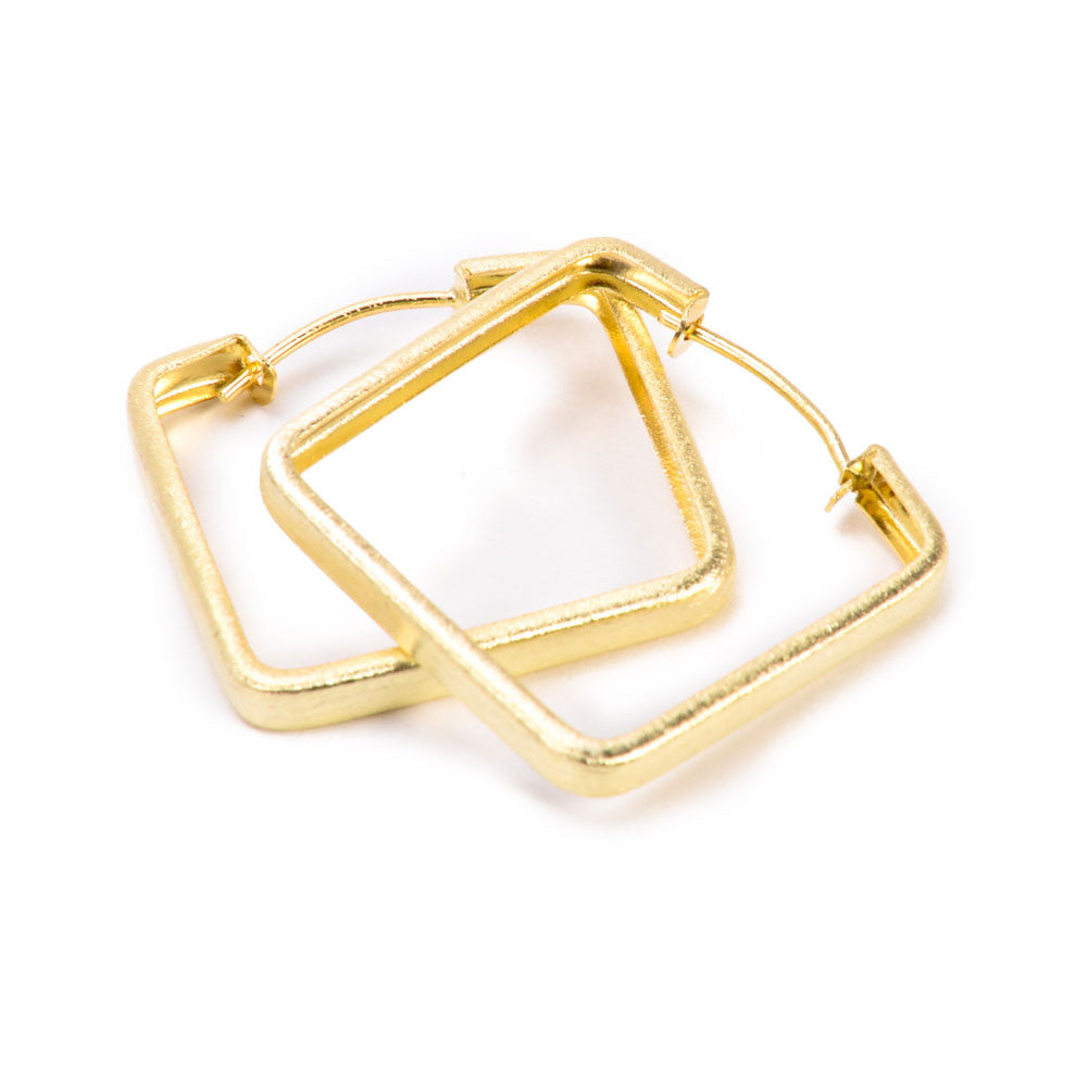 Laila Hoops in Brushed Gold