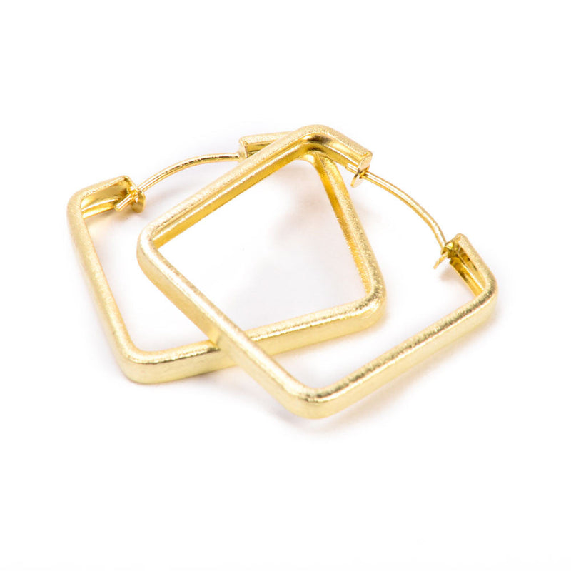 Laila Hoops in Brushed Gold