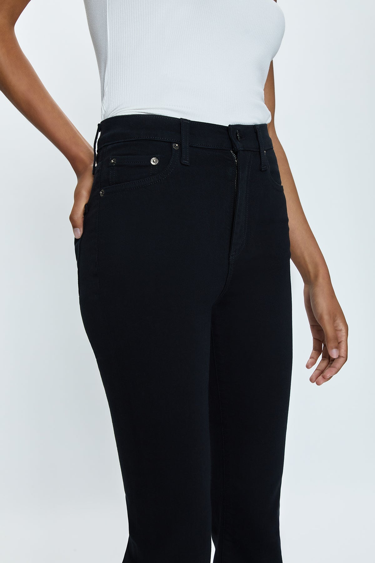 Lennon High Rise Boot Crop Jeans in Noir
