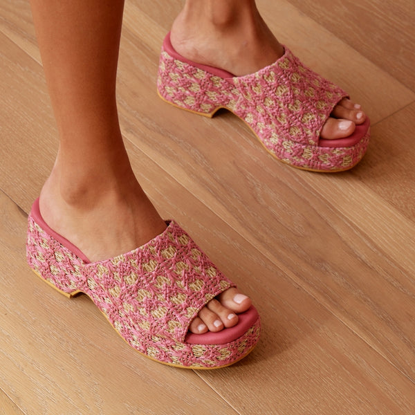 Cruz Platform Sandal in Hot Pink